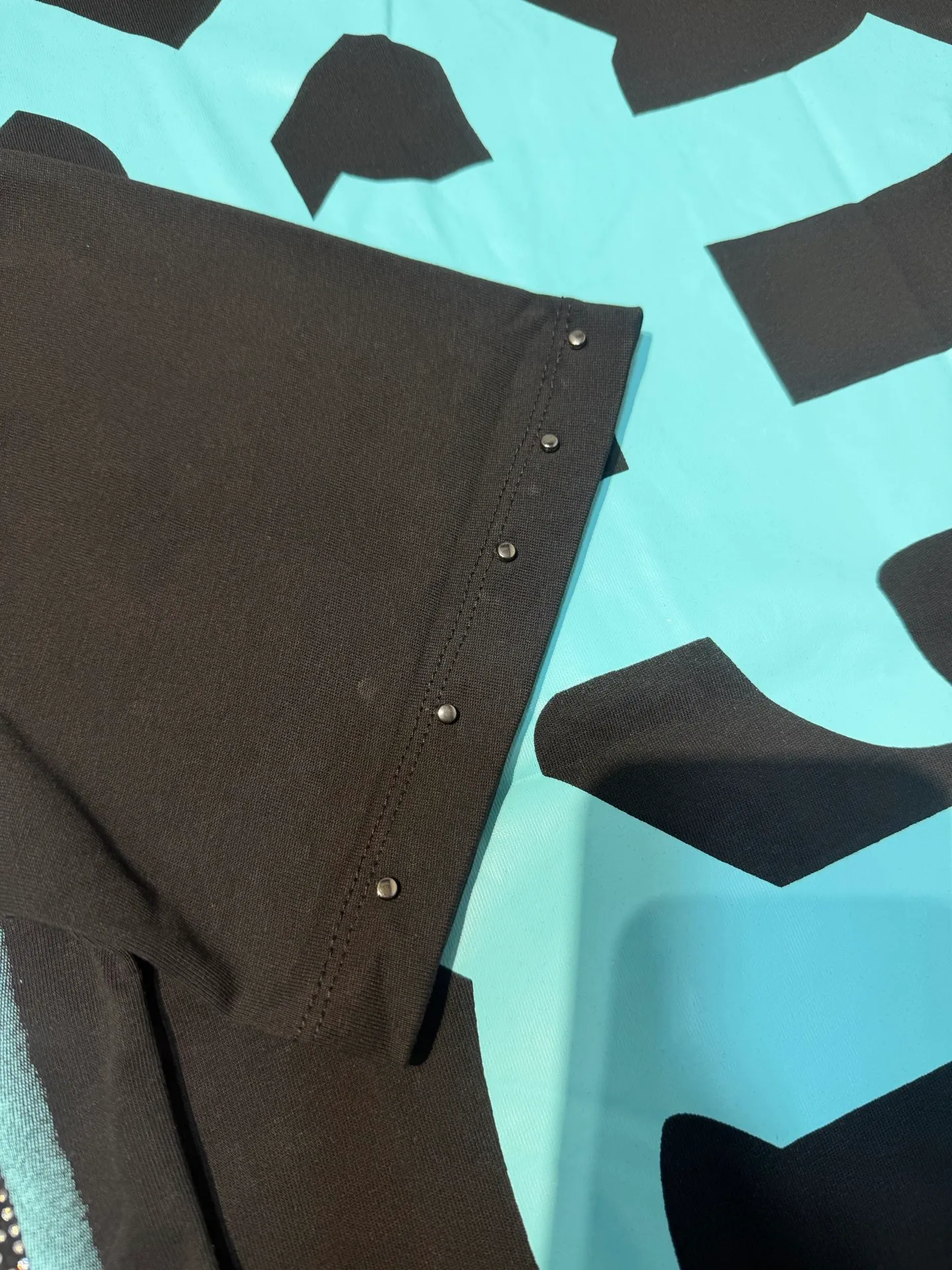 E 8126 #Cream White/Active Black｜ MIXED EMOTION In Stock real shot (imported Australian diamond perm) American trendy brand loose casual T-shirt Fabric (fabric): 32 counts Weight combed double yarn pure cotton Sizes (size): S-M L